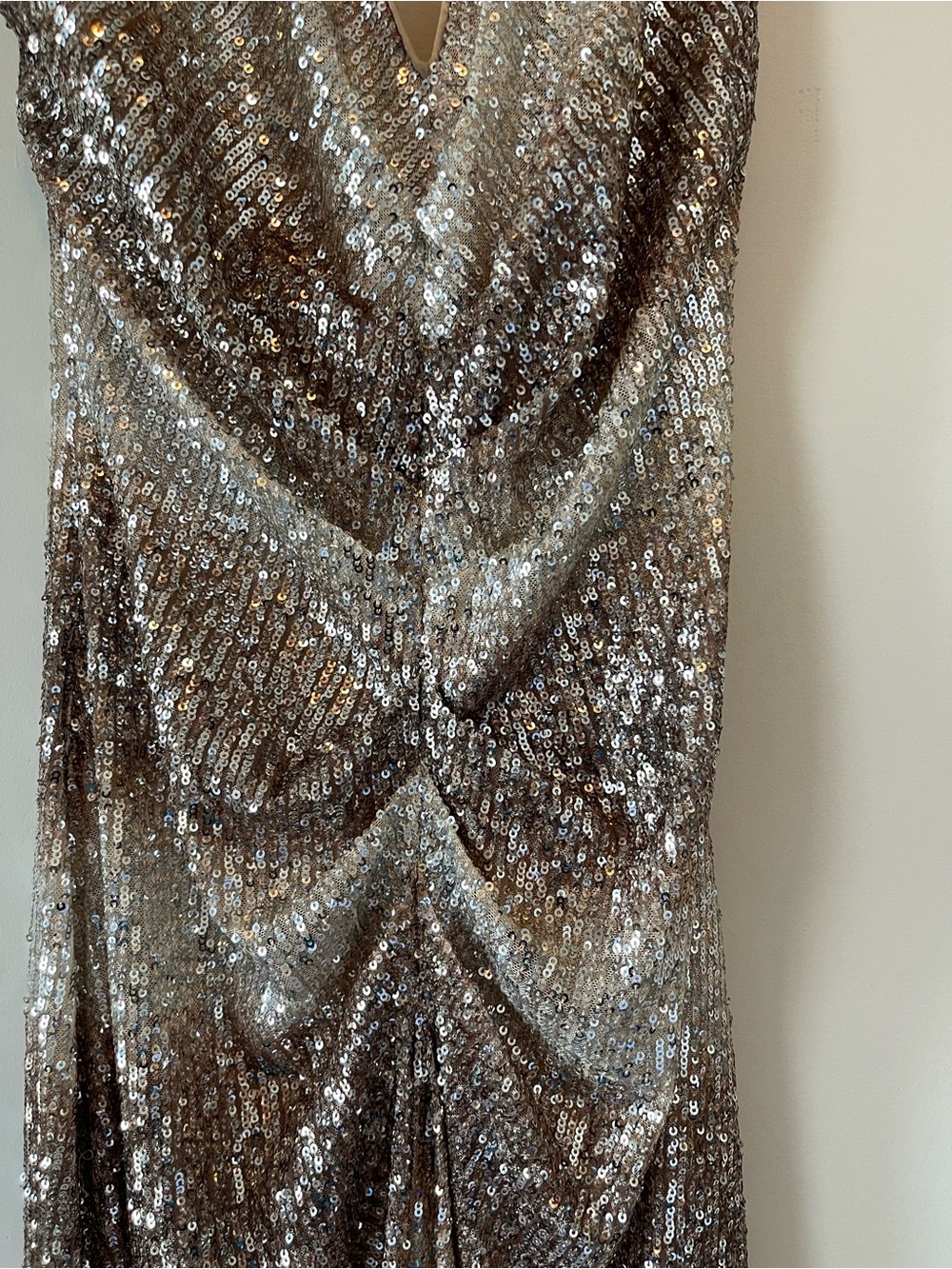 EUC- Badgley Mischka designer Gold Asymmetrical prom formal sequin Dress size 0 - Picture 3 of 10